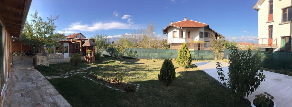 Triglav Edelweiss Guest House พาเวลบันยา ภายนอก รูปภาพ